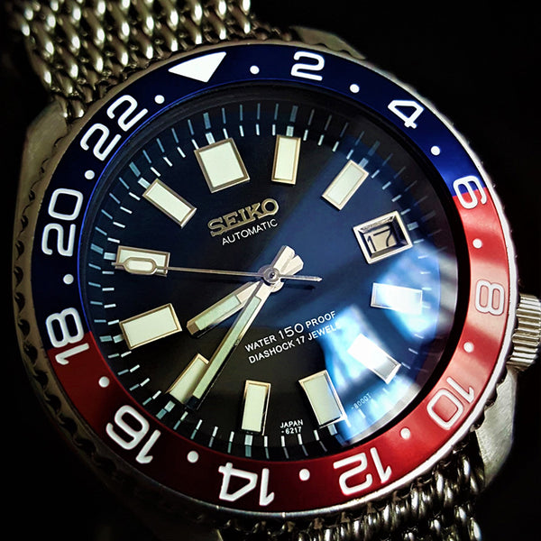 SOLD Seiko Scuba Diver 7002 7000 Pepsi Watch Tomb Company Ltd