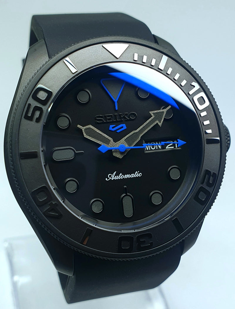 Bespoke Custom Build SKX007 Divers Watch Seiko NH36 Automatic 'STEALTH aka GHOST MOD' Premium Quality Case & Sapphire