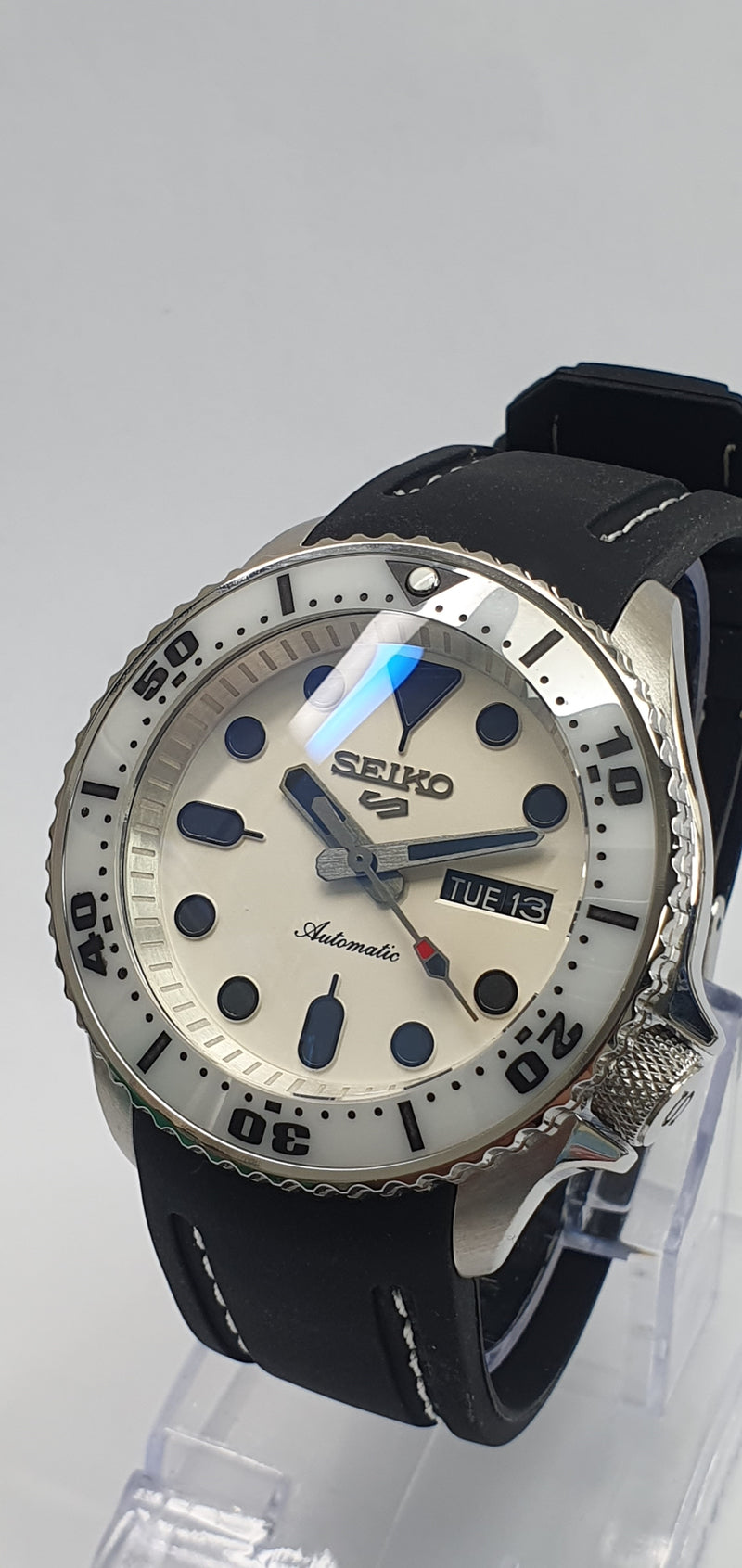 Bespoke Custom Build WHITE GHOST Mod' SKX007 Divers Watch NH36 Automatic Divers Watch 5ATM
